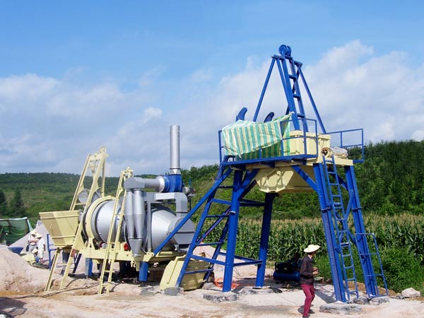 Mini Mobile Asphalt Mixing Plant 20 T