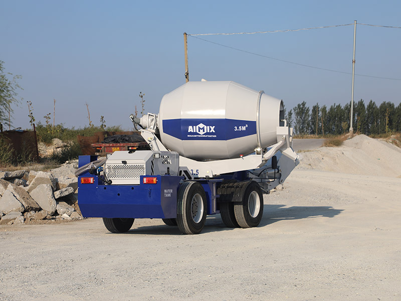 3.5m3 Self Loading Concrete Mixer