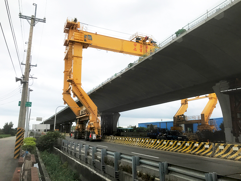 Bridge Construction Crane